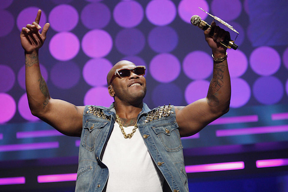 Flo Rida Secures Third No. 1 Hit with ‘Whistle’ On the Billboard Hot 100