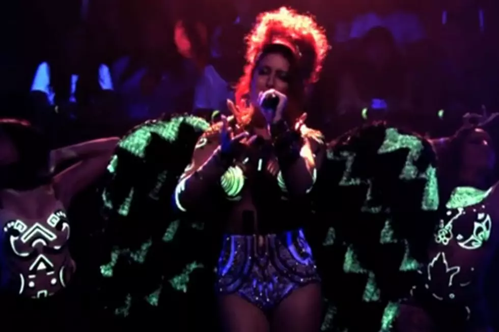 Neon Hitch Goes &#8216;Gold&#8217; on &#8216;Jimmy Fallon&#8217;