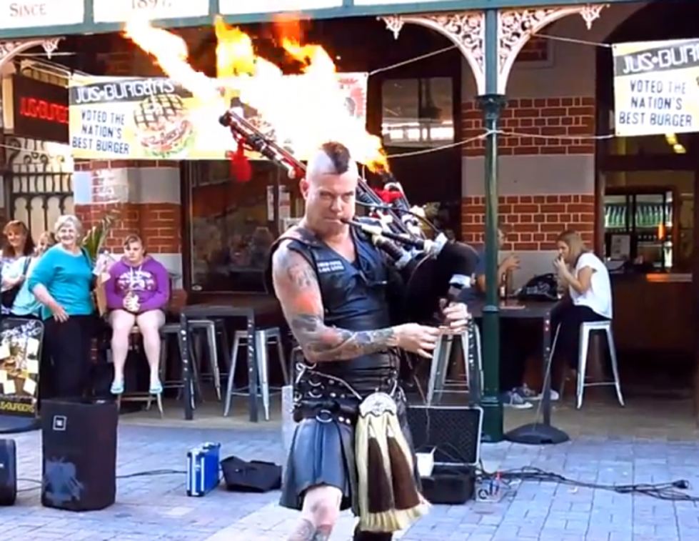 AC/DC &#8216;Thunderstruck&#8217; on Bagpipes [VIDEO]