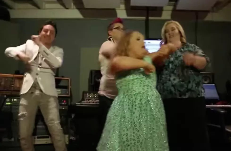 See Honey Boo Boo Sing New Song &#8216;Movin&#8217; Up&#8217;