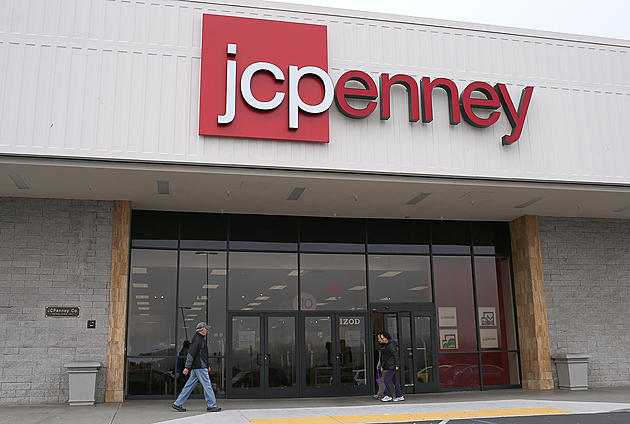 SUV Crashes into the Brookings &#8216;JCPenney&#8217;