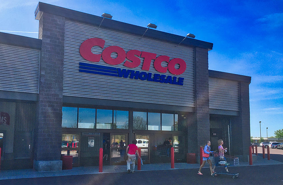 Couple Gets Engagement Photos at Costco