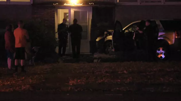 Car Hits Sioux Falls Apartment Complex Sunday Night