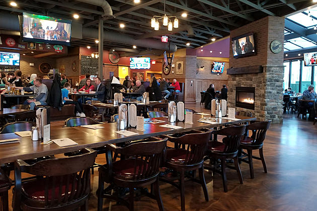 Crooked Pint Ale House is Open in Sioux Falls and We Tried It