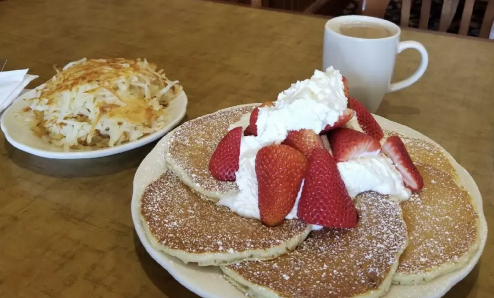 Sioux Falls Pancake House Offers Free Food For Federal Employees