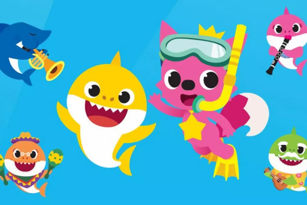 Star shooter sagittarius pinkfong. Беби Шарк. Пинкфонг акулёнок. Baby Shark морская звезда. Акуленок фон.