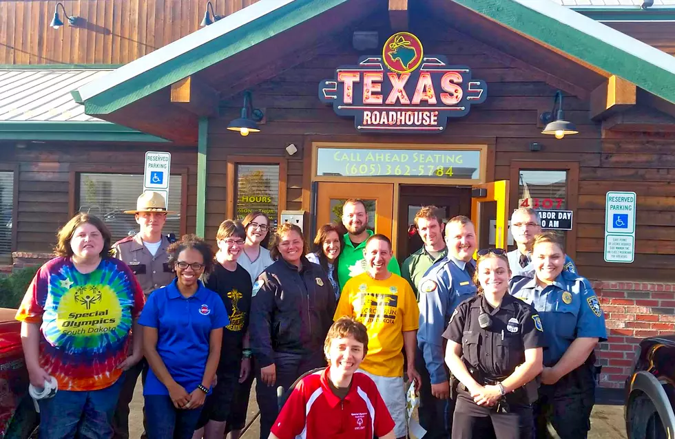 &#8216;Tip A Cop&#8217; 2019 At Texas Roadhouse In Sioux Falls