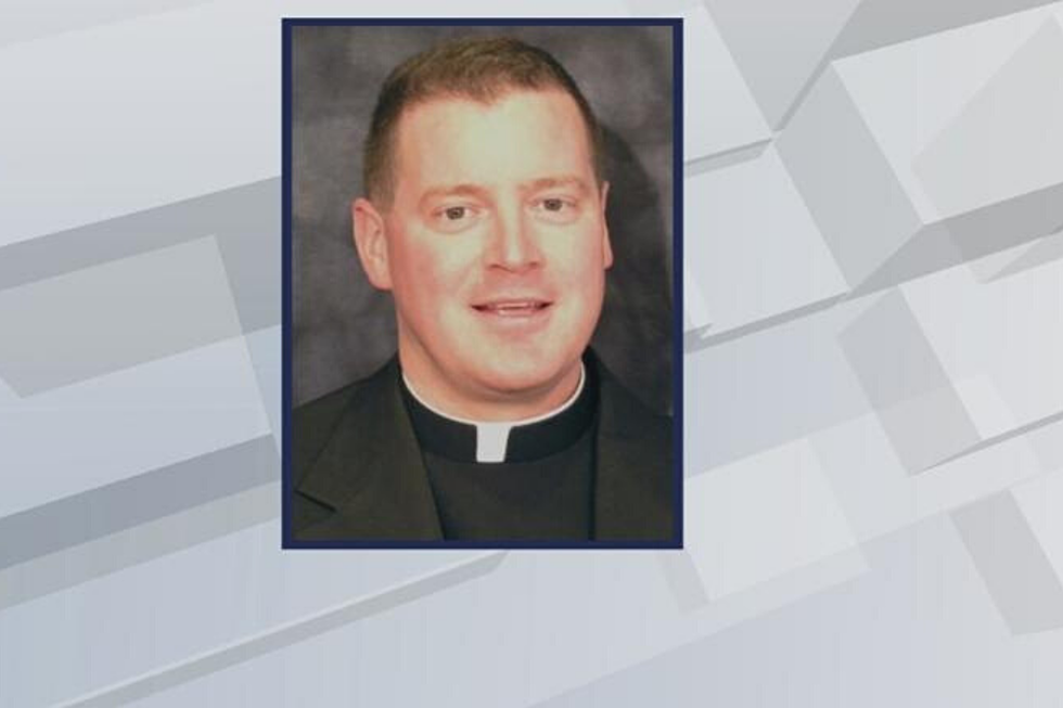 Former Sioux Falls Priest Wanted for Embezzlement