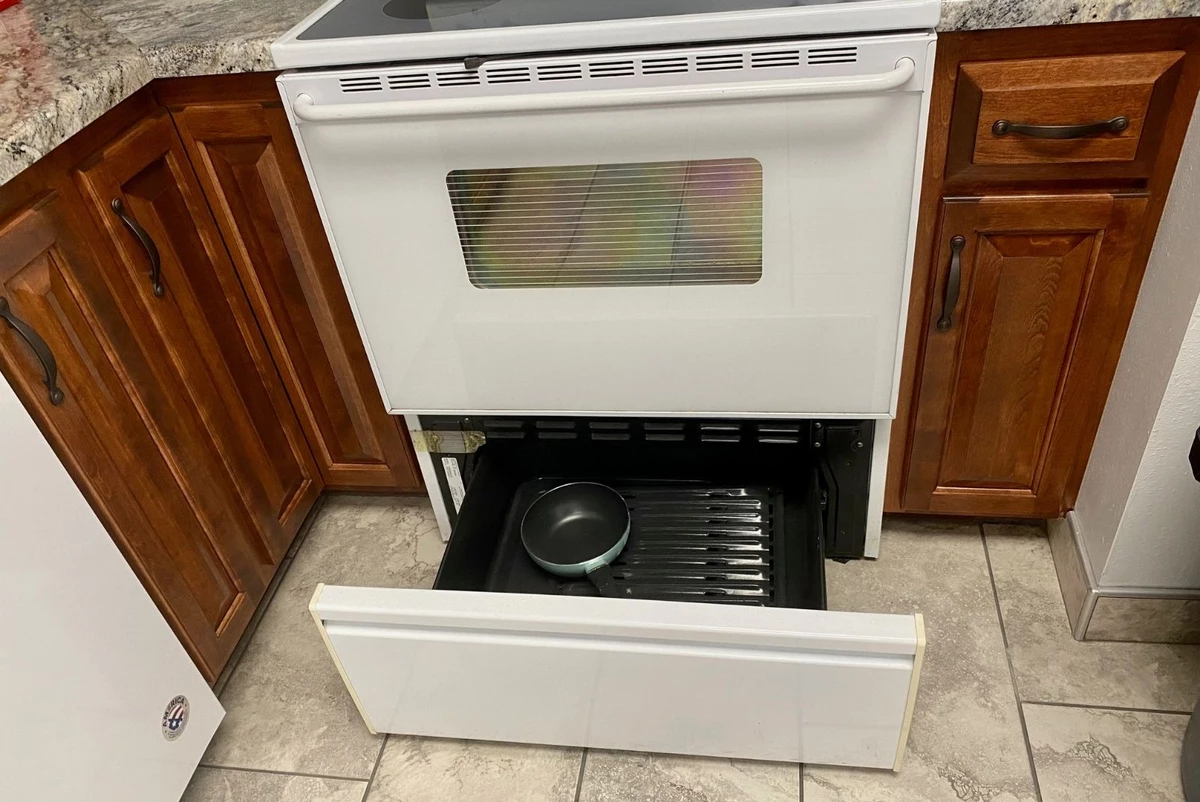 I Just Found Out What The Drawer Under The Stove Is Actually For