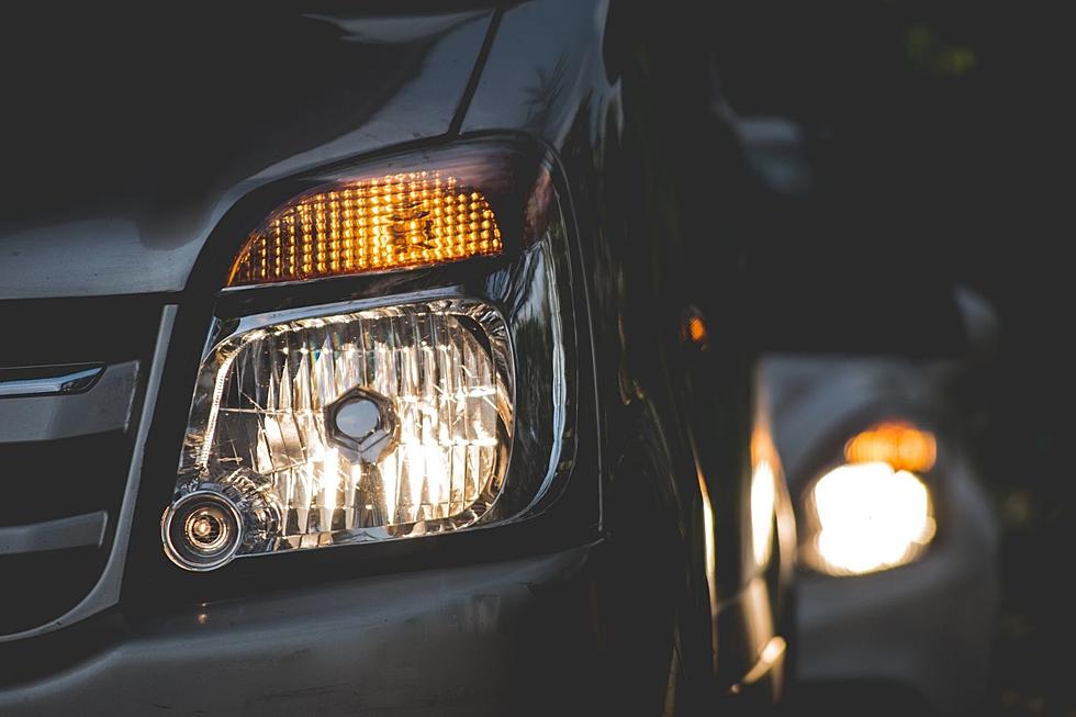 Is It Illegal to Flash Your Headlights In Iowa?