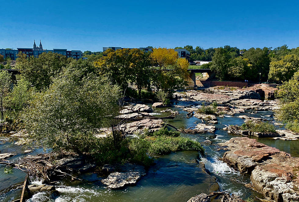 Leaf Colors Starting To Change On Sioux Falls Big Sioux River