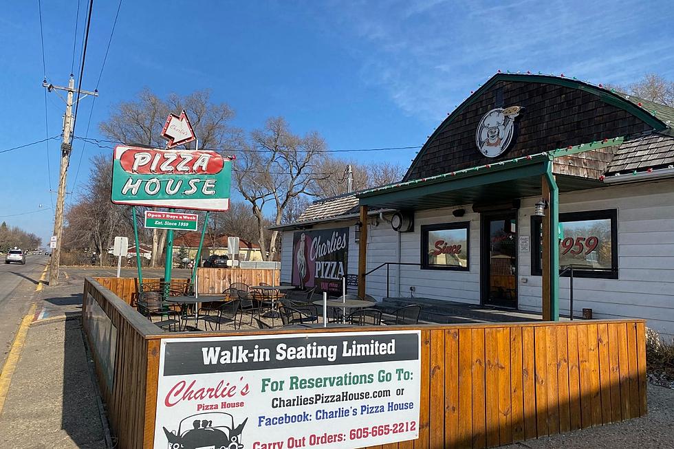 Which Iconic Pizza Joint is Coming Back to Sioux Falls?