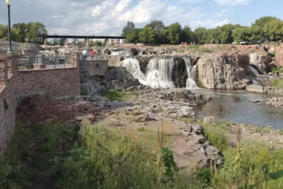 The city of Sioux Falls, SD, What is South Dakota's largest city?, South Dakota's largest city, South Dakota's oldest town