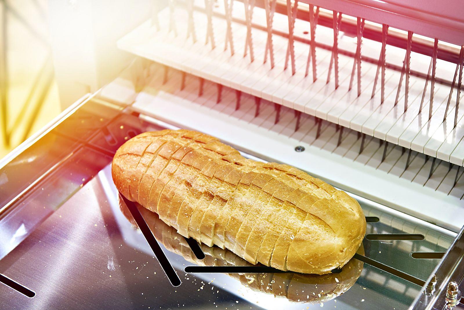 Midwest Secret Exposed: Iowa Man Invented Automatic Bread Slicer!
