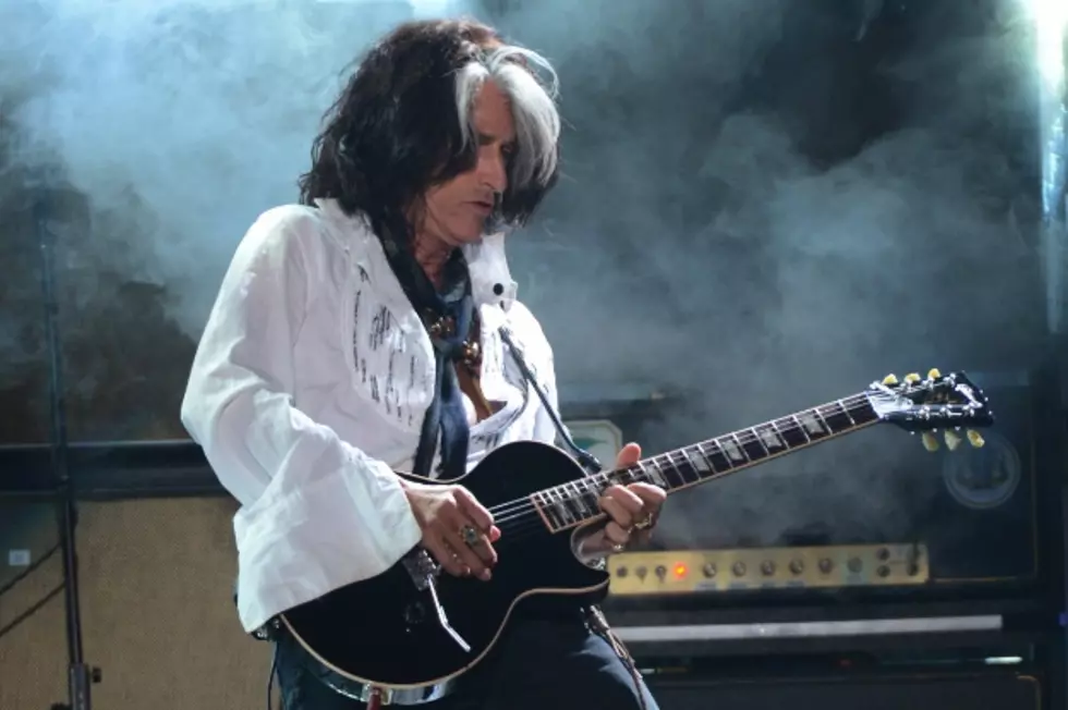 Joe Perry: Admiral Gets His Arsenal Inspected [VIDEO]