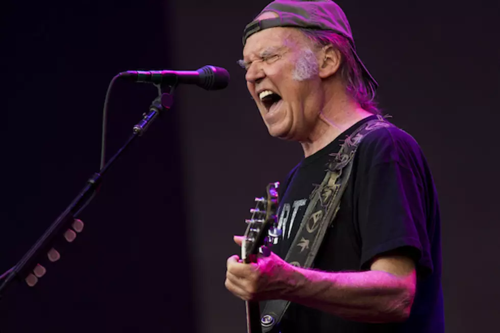 Neil Young To Play Anti-Pipeline Show in Northeast Nebraska in September