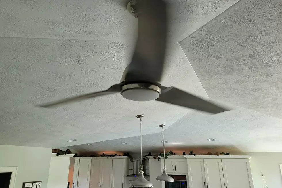Which Way Should My Ceiling Fan Run in the Summer?