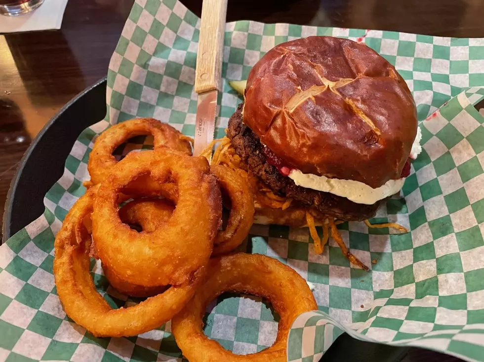 Burger Battle Review: Blarney Stone’s ‘The PB & JB’