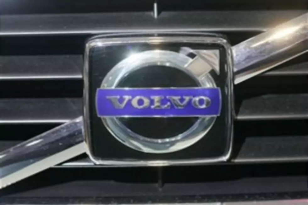 Volvo Introduces Pedestrian Airbag