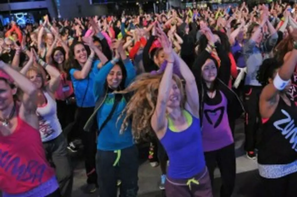 B98.5&#8217;s Andy Capwell Does Zumba! [VIDEO]