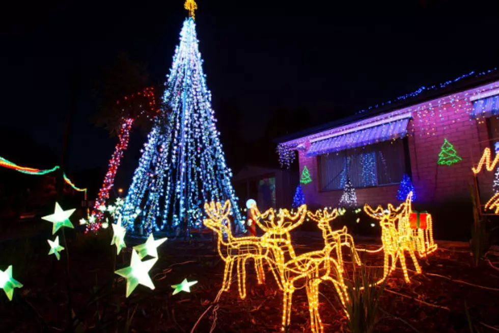 First Ever Mr & Mrs Claus Tree Lighting & Village In Windsor