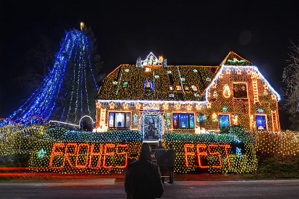 Maine Christmas Lights Law Is An Internet Rumor