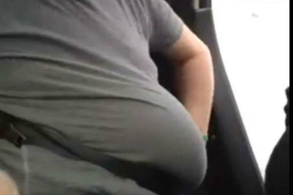 Maine Man Goes Viral With Seat Belt Snag [Video]