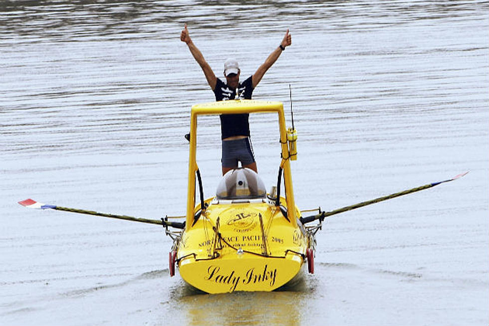 Woman Attempts to Row 6,000 Miles Across Pacific