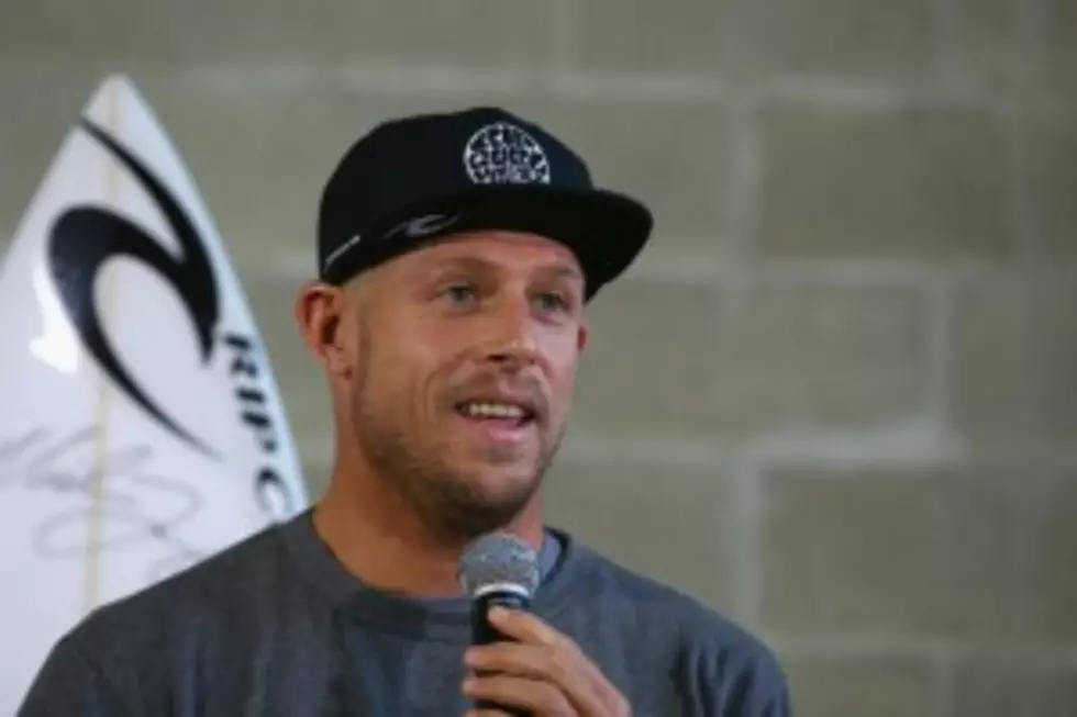Professional Surfer Mick Fanning Attacked by Shark