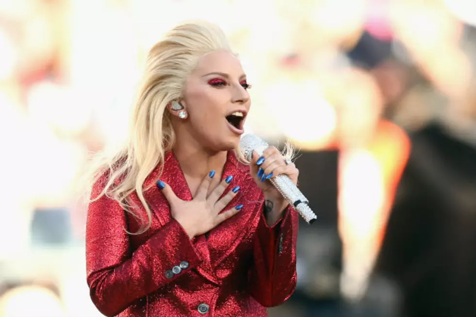 Did Lady Gaga Say ‘Gallantly’ Or ‘Valiantly’ During The National Anthem For Super Bowl 50? [VIDEO]