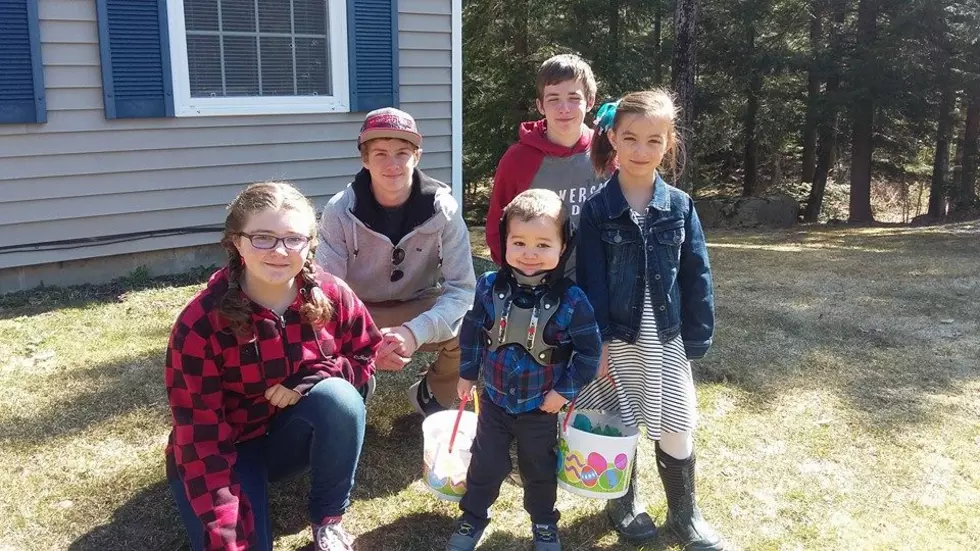 Sarah&#8217;s Teenagers Give Connor An Easter Egg Hunt [VIDEO]
