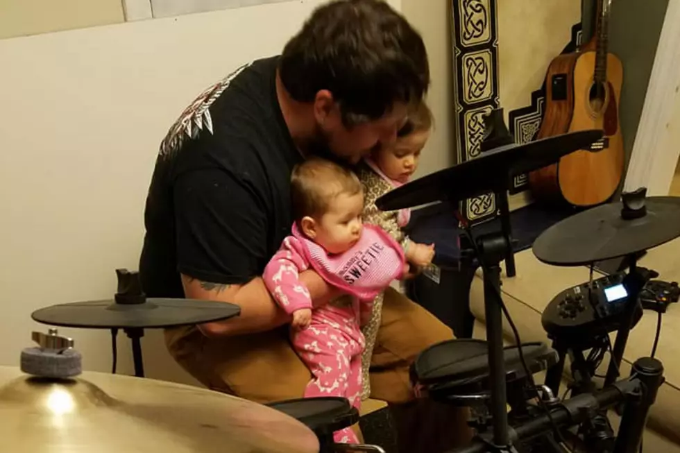 Adorable Father/Daughter Moment Just Melts Your Heart