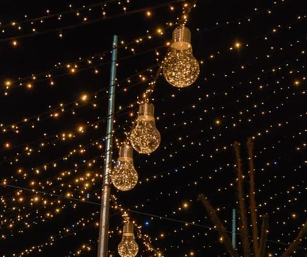 This Western Maine Holiday Lights Display Is Worth The Drive