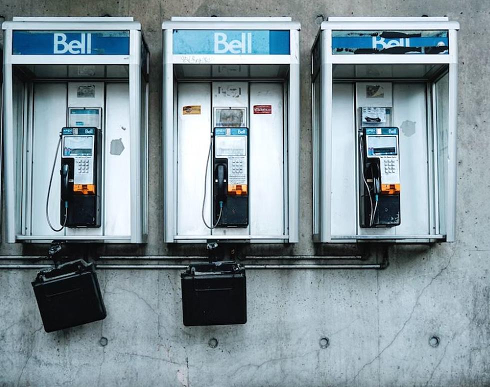 You’ll Be Shocked By How Many Payphones Maine Still Has