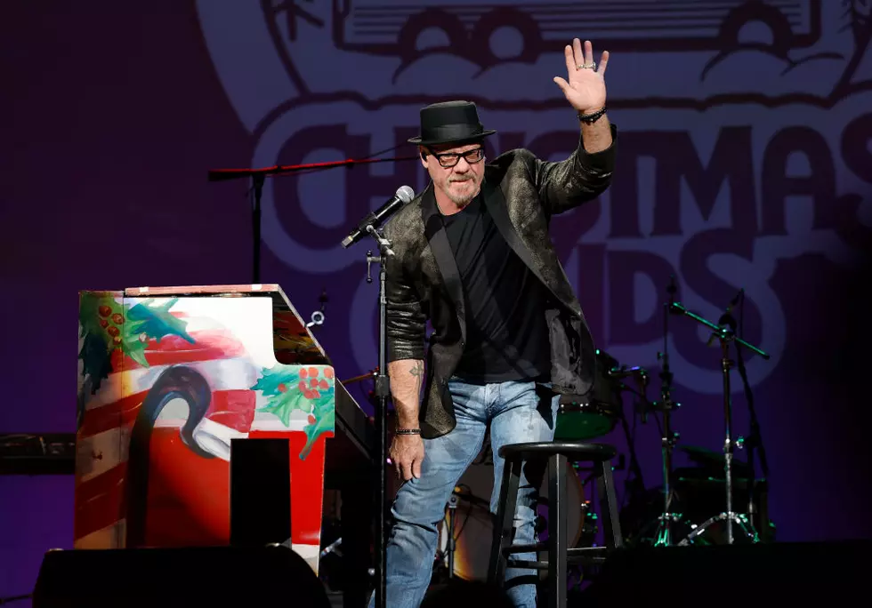 Country Star Phil Vassar Performing Charity Concert in Maine