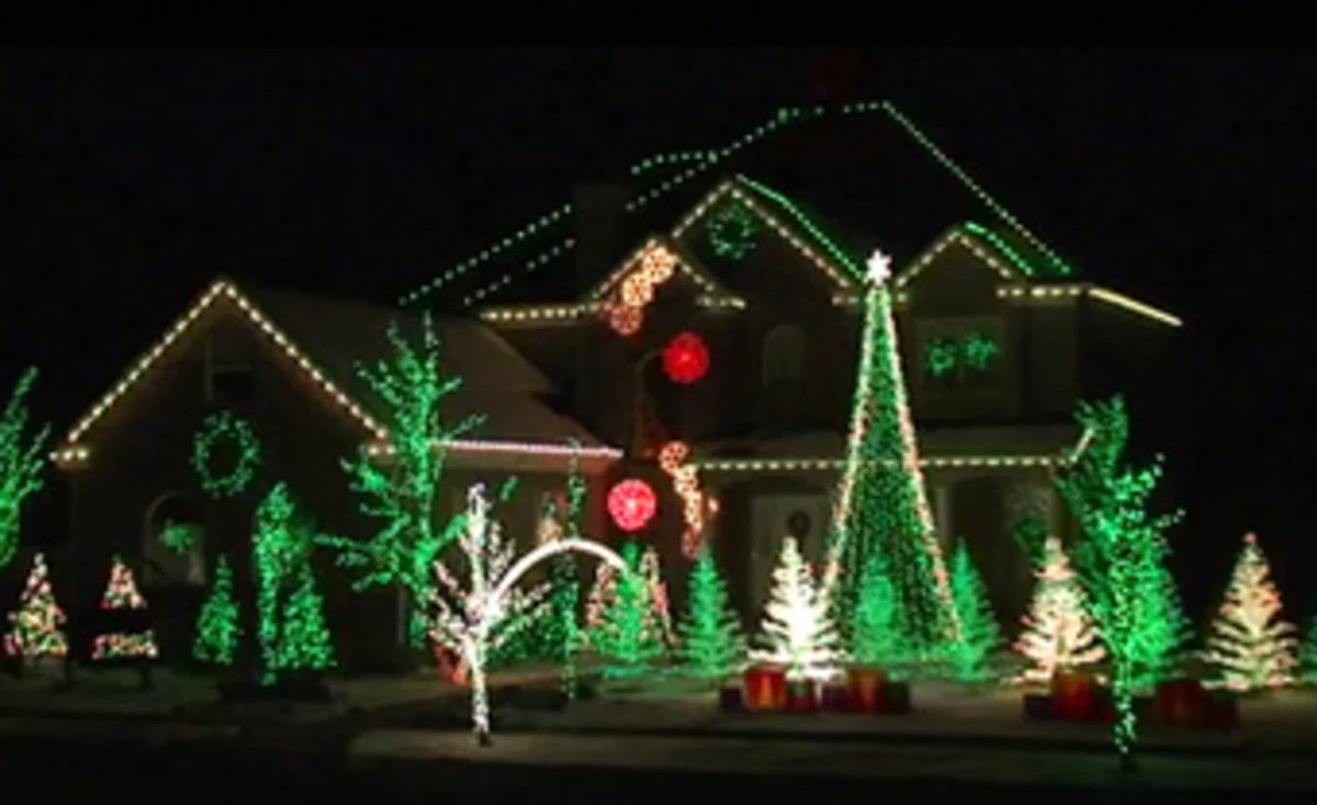 Best Christmas Light Decorations- Ideas For Our Christmas Lights Contest