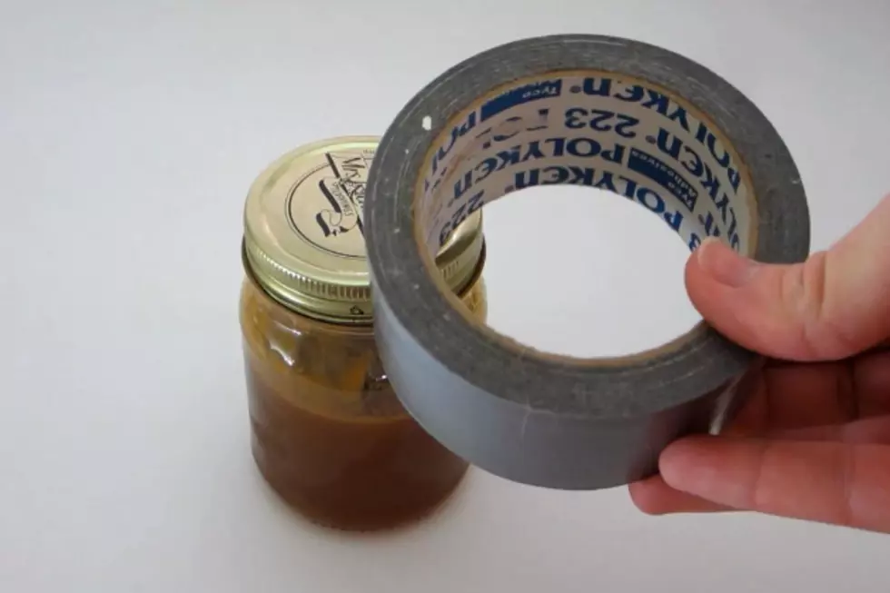 How to Open a Jar with Duct Tape [VIDEO]
