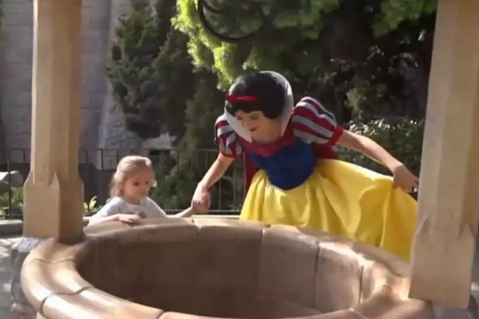 Snow White Grants A Little Girl’s Wish [VIDEO]