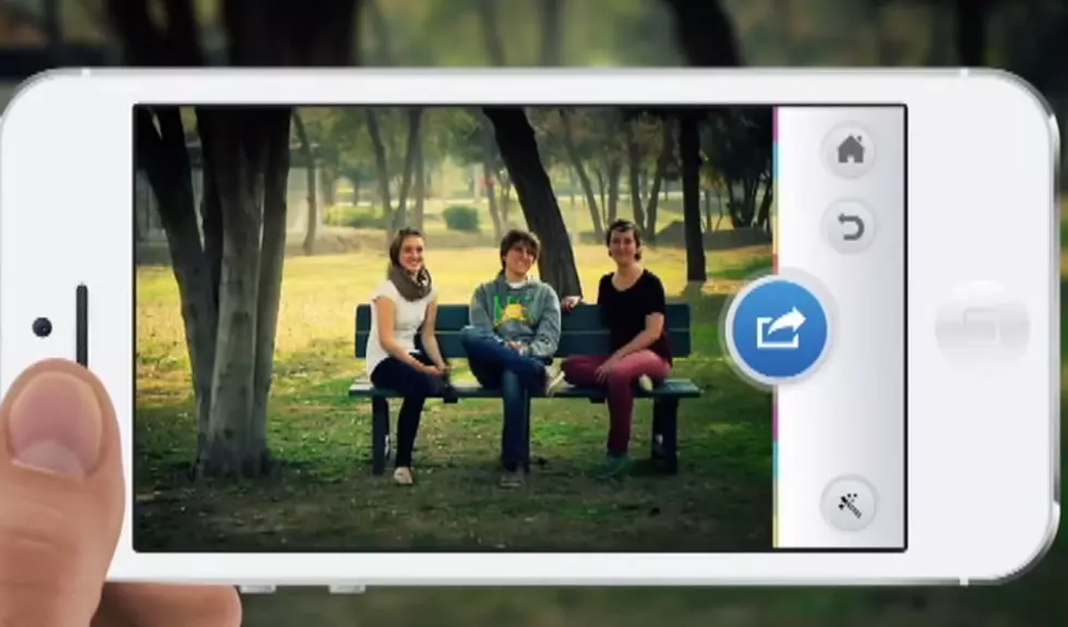 Watch This New Hi-Tech Way to Take a Group Photo [VIDEO]