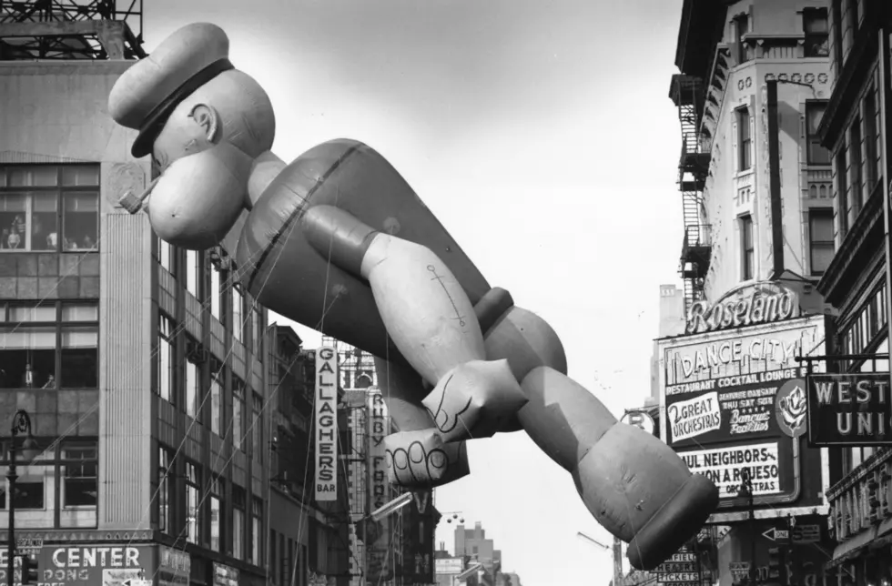 Check Out These Thanksgiving Parade Balloon Mishaps