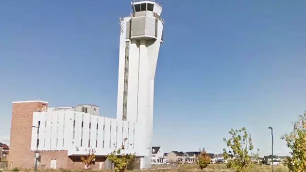 Watch the Former Stapleton Airport Disappear in 15 Seconds