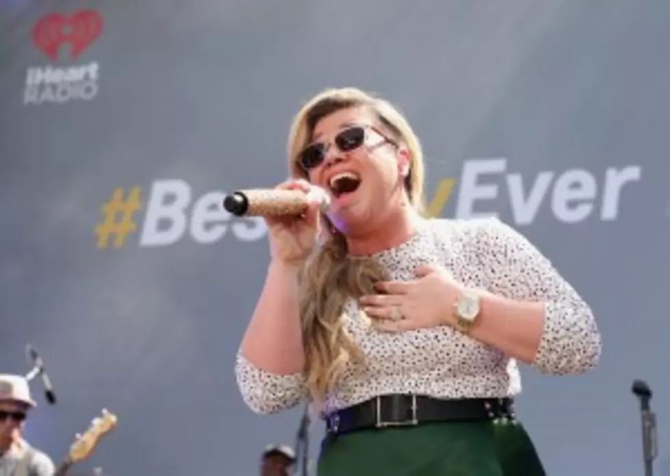 Kelly Clarkson &#8220;Heartbeat&#8221; Video and Interview About Weight [Video]