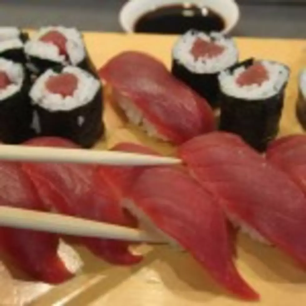 This Sushi Chef Reviews Cheap Sushi From Trader Joe&#8217;s, Whole Foods and More! [Video]