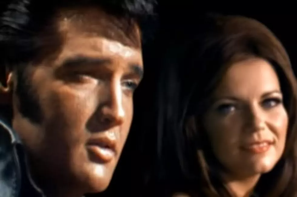 The King and Martina on ‘Blue Christmas’ in ’68—The Best Live Christmas Duo Possible
