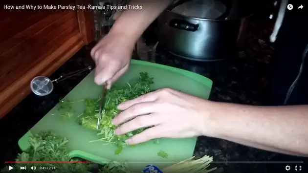 How and Why to Make Parsley Tea -Kama&#8217;s Tips and Tricks