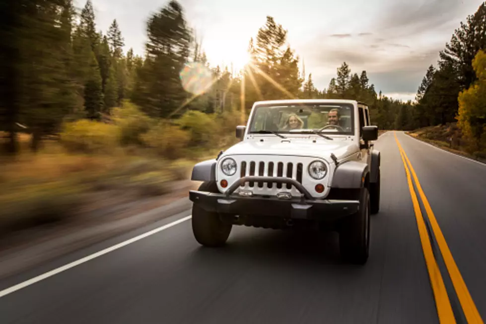 The Jeep Wave. When to Do It. When to Not.