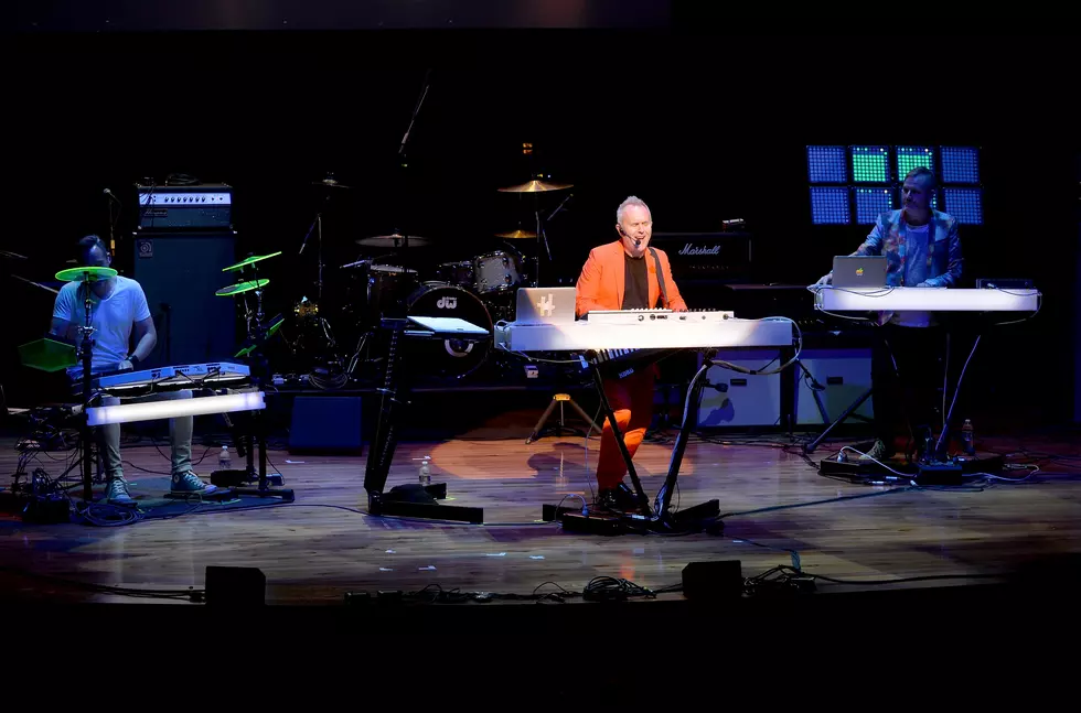 The Lincoln Center Presents an Intimate Evening with the Howard Jones Acoustic Trio