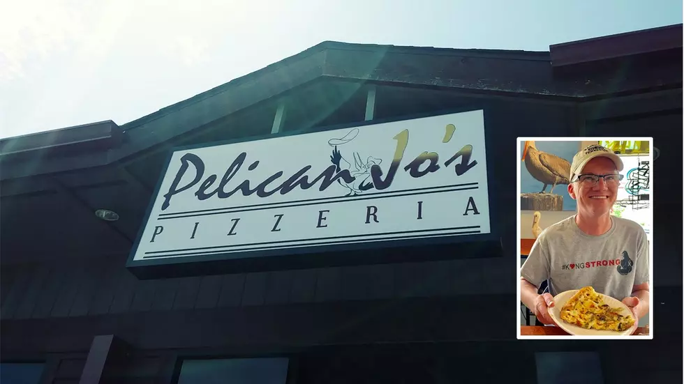 Dave's 'Pizza My Heart' Review - Windsor's Pelican Jo's