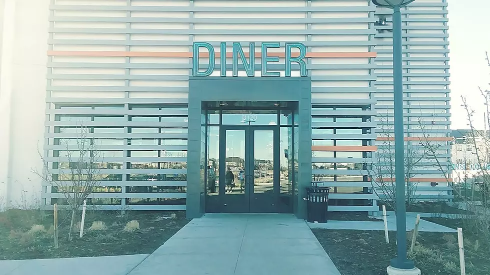 Denver&#8217;s Old Airport Tower is Now a &#8216;Social&#8217; Diner/Bar [Photos]