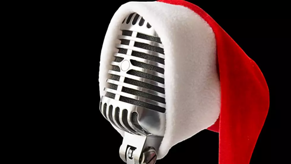 RETRO 102.5 – With 102.5 Minutes of Commercial-Free Christmas